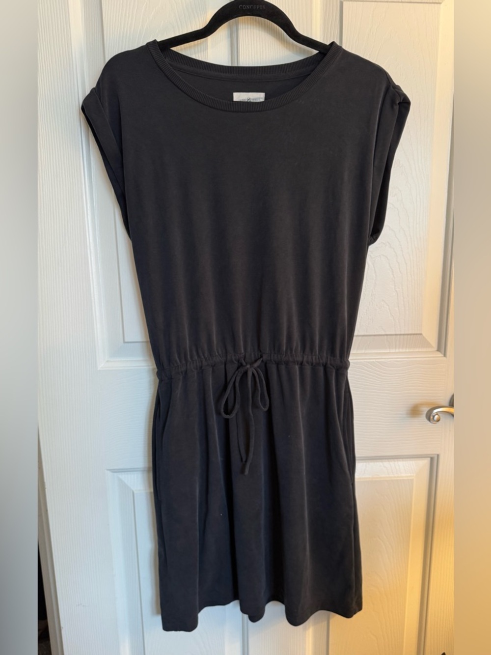 Lou & Grey charcoal gray scuba soft dress with elastic drawstring waist.